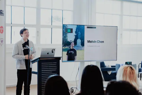 Lovart、世界初のデザインエージェントをすべての人に開放し、人間とAIの共創のための共有空間「ChatCanvas」を導入