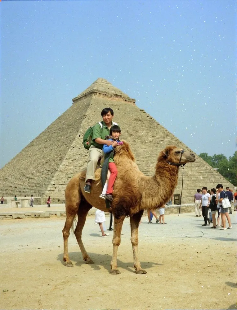 Portrait Photography,Girl,Boy,LoRA,FLUX.1