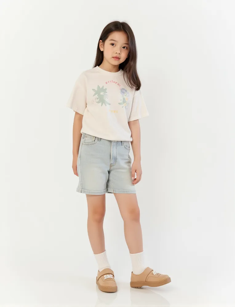 Realistic,Portrait Photography,Girl,LoRA,FLUX.1