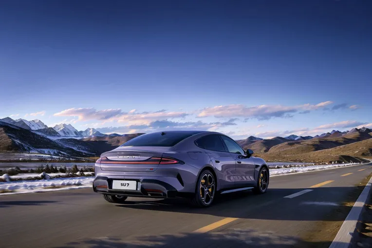 Realistic,Product Poster,Object Enhance,LoRA,SD 1.5