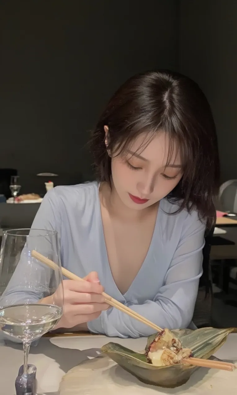 Realistic,Portrait Photography,Girl,LoRA,FLUX.1