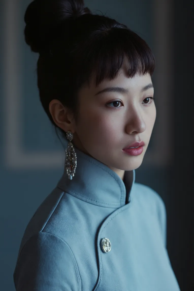 Portrait Photography,Boy,Object Enhance,LoRA,FLUX.1