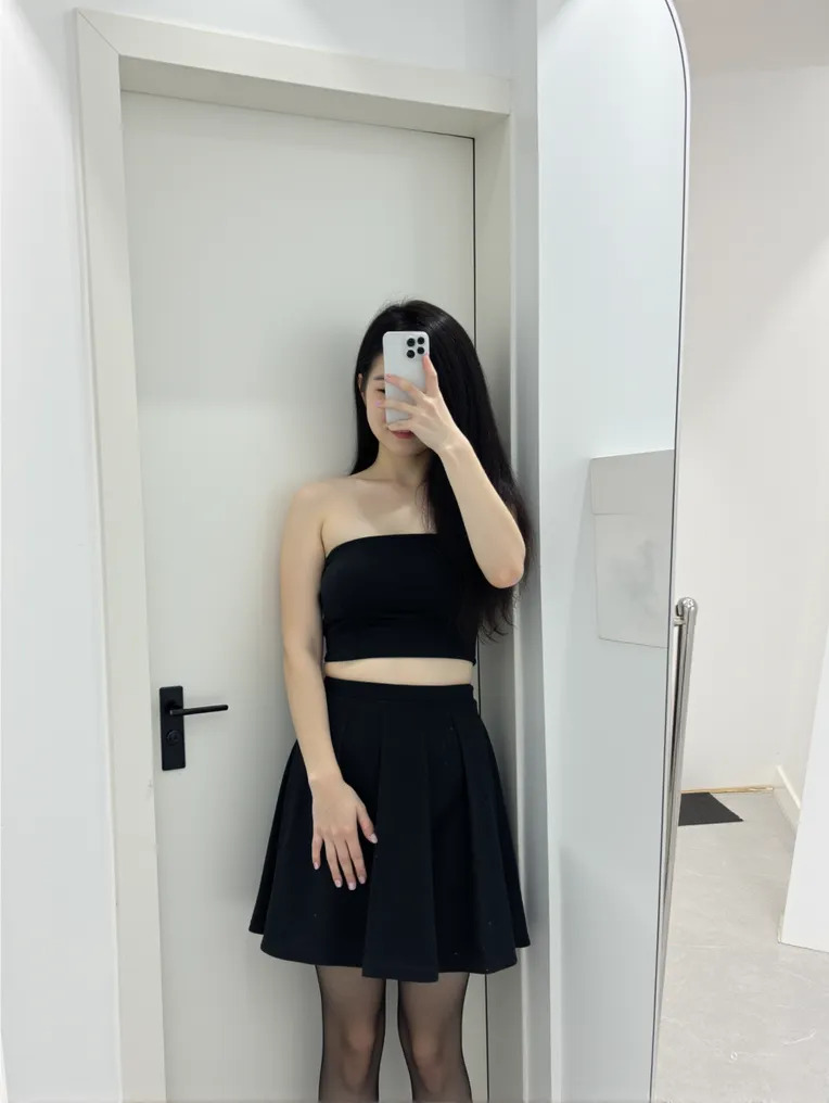 Portrait Photography,Girl,Object Enhance,LoRA,FLUX.1