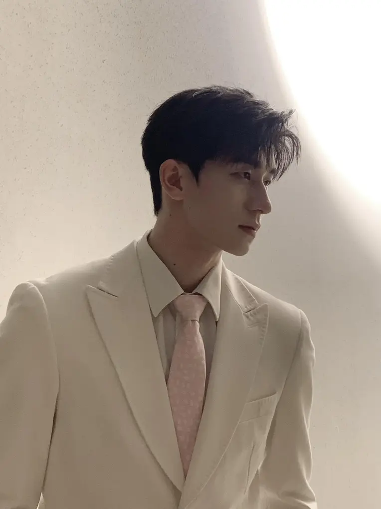 Portrait Photography,Boy,LoRA,FLUX.1