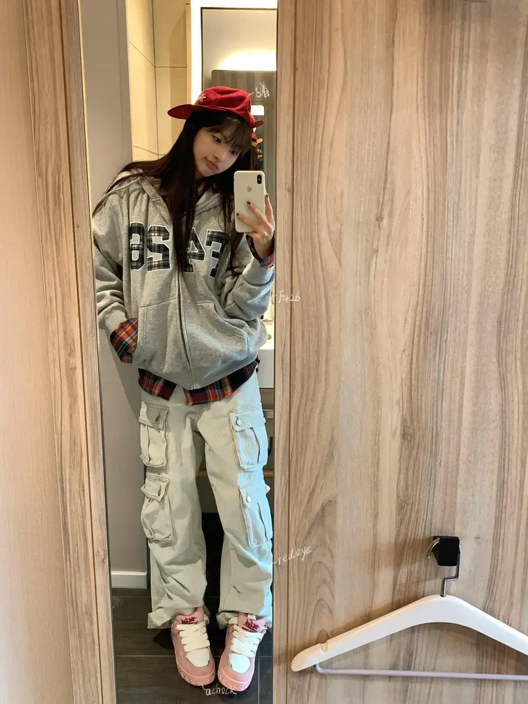 Portrait Photography,Girl,Style Boost,LoRA,FLUX.1