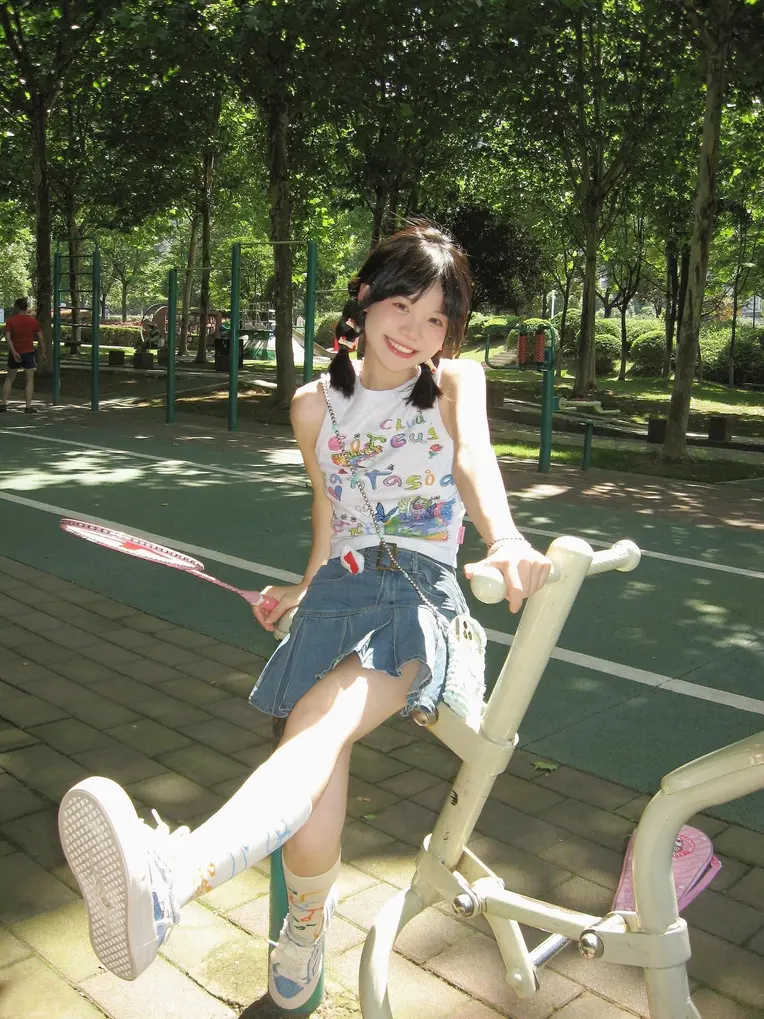 Portrait Photography,Girl,Physical/Facial feature,LoRA,FLUX.1