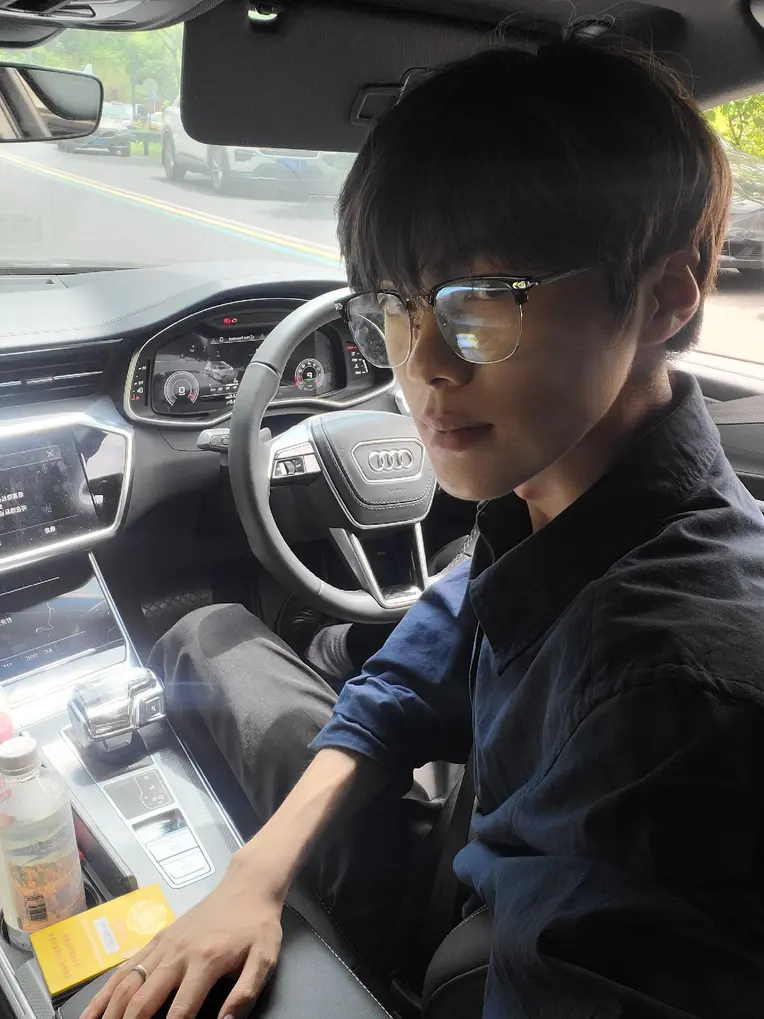 Portrait Photography,Boy,LoRA,FLUX.1