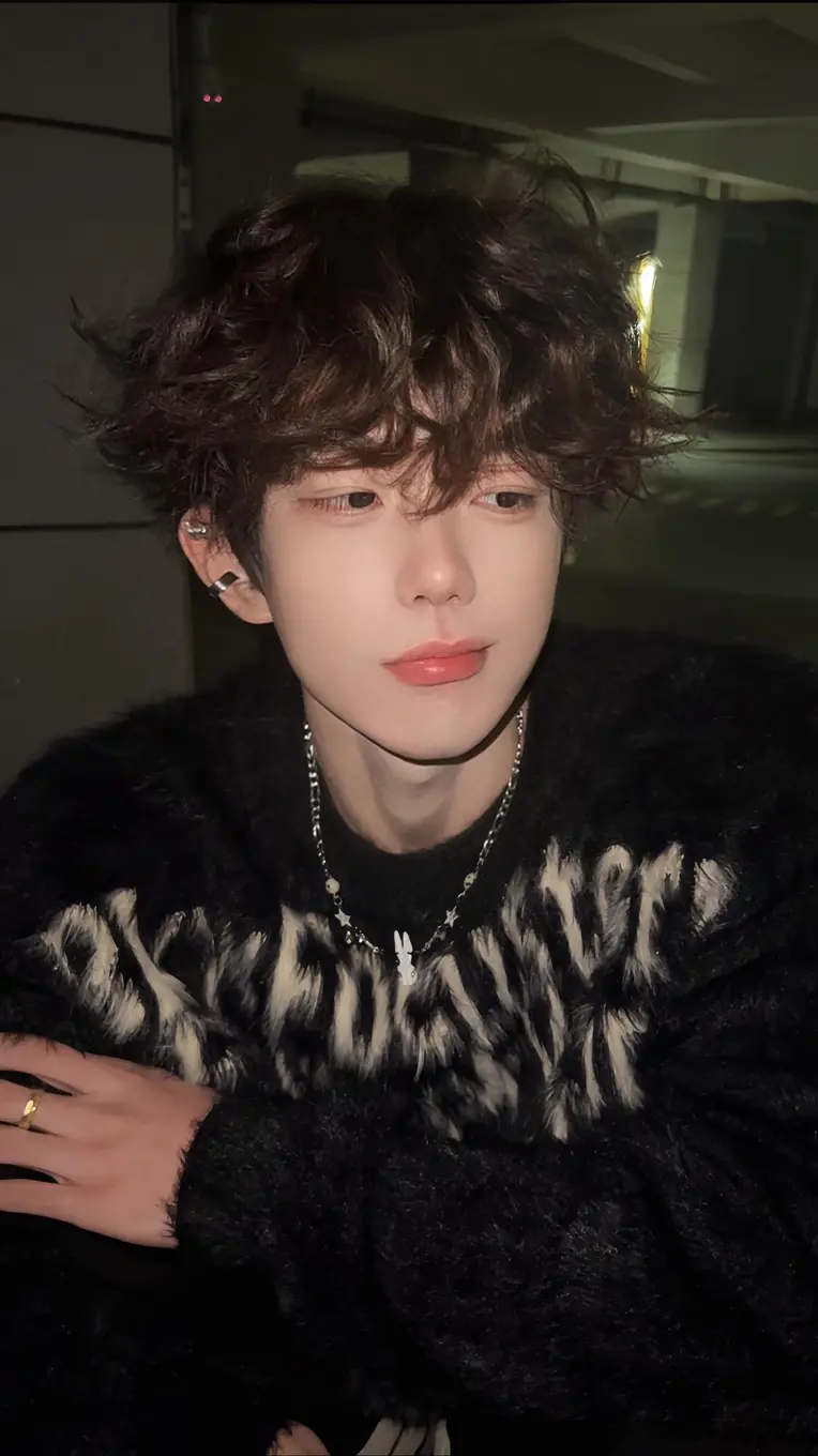 Portrait Photography,Boy,LoRA,FLUX.1