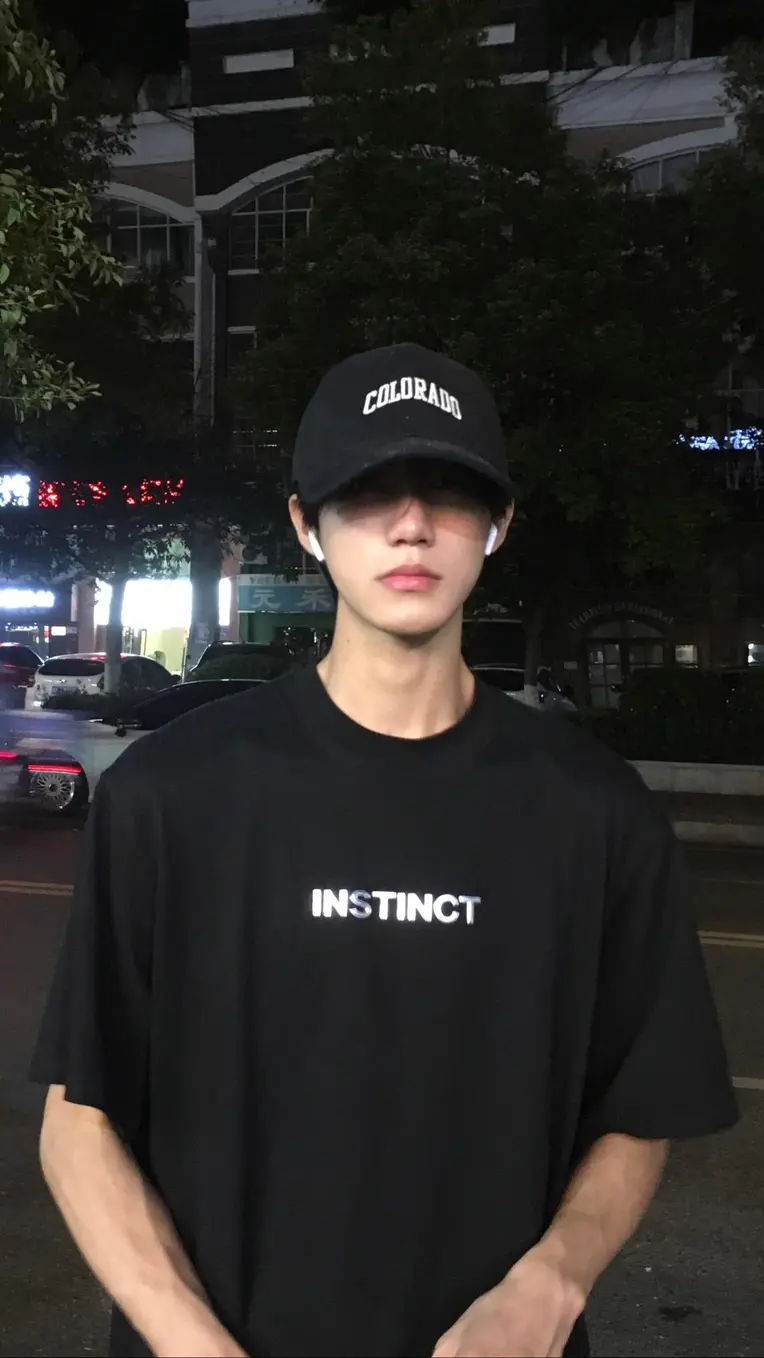 Portrait Photography,Boy,LoRA,FLUX.1