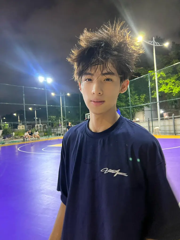 Portrait Photography,Boy,LoRA,FLUX.1