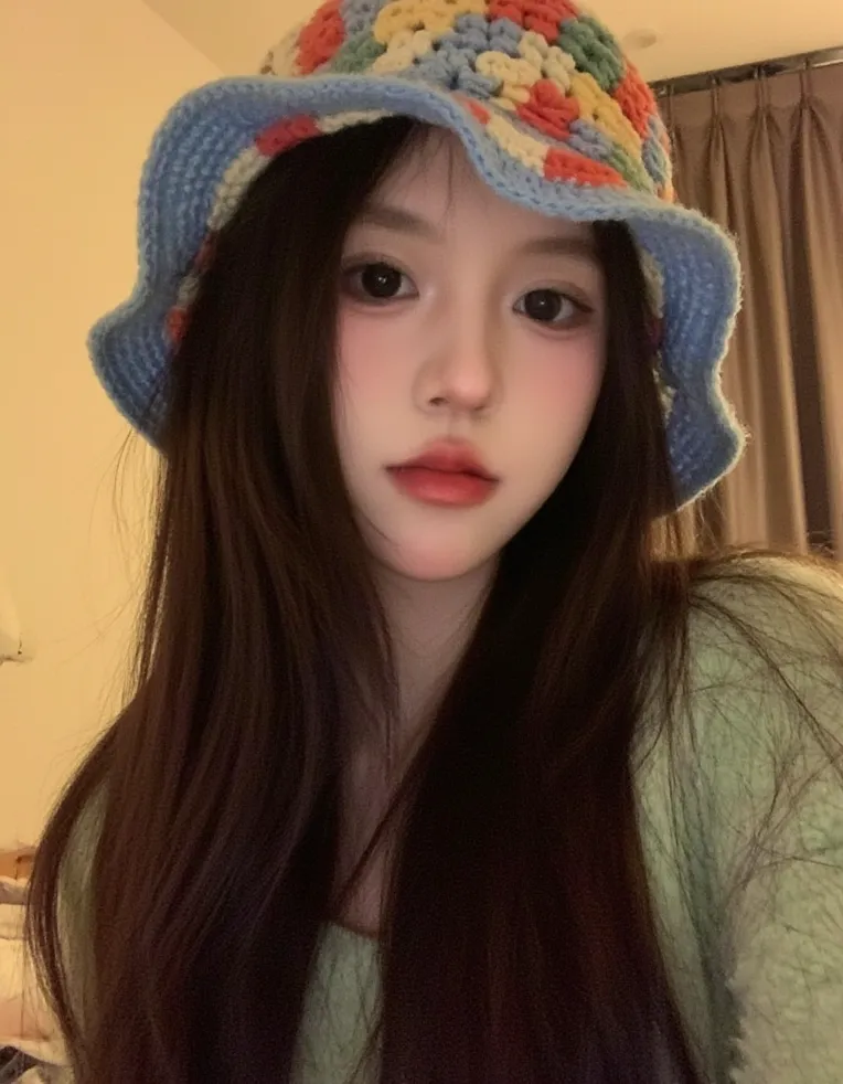 Realistic,Portrait Photography,Girl,Checkpoint,FLUX.1