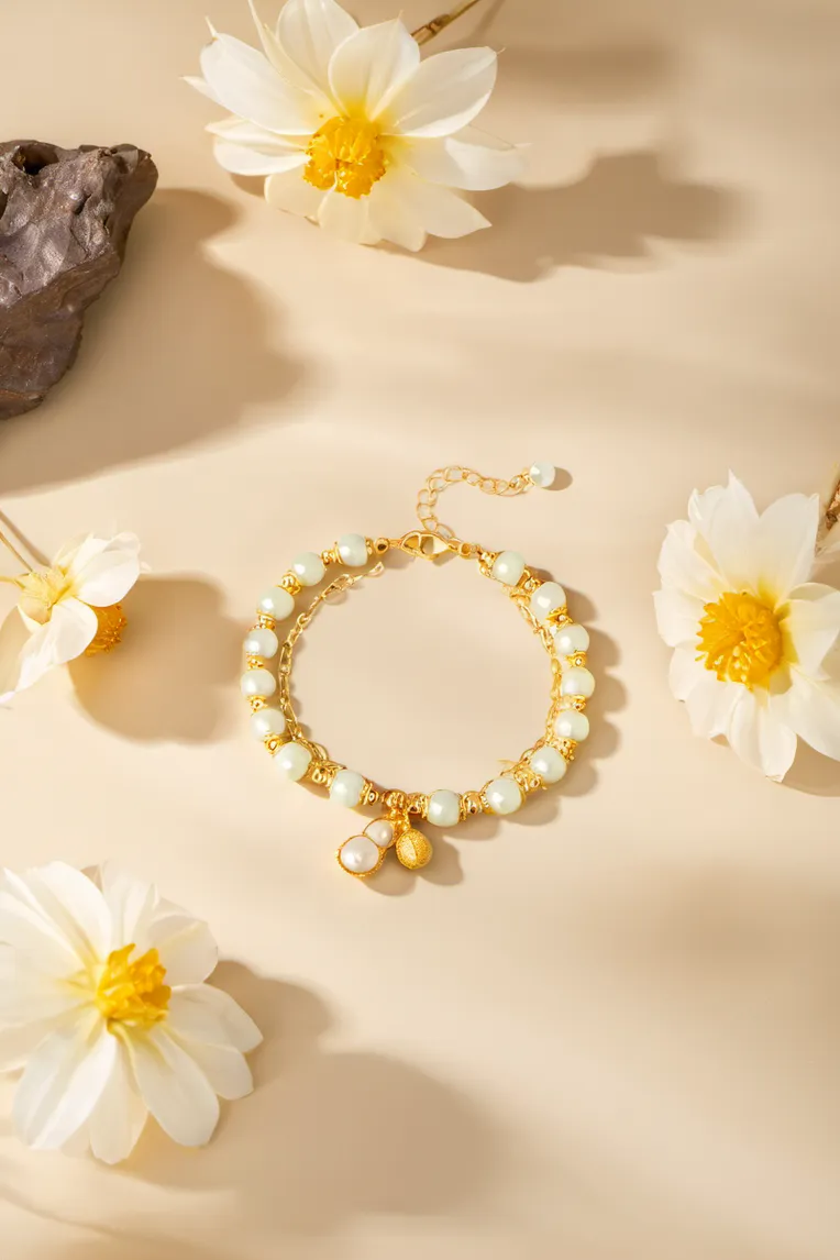 Realistic,Product Poster,Space & Scene,LoRA,SDXL