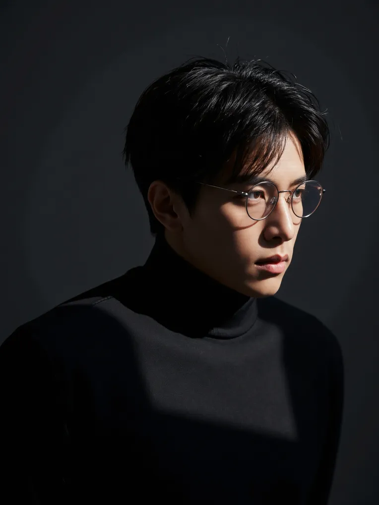 Portrait Photography,Girl,Physical/Facial feature,LoRA,FLUX.1