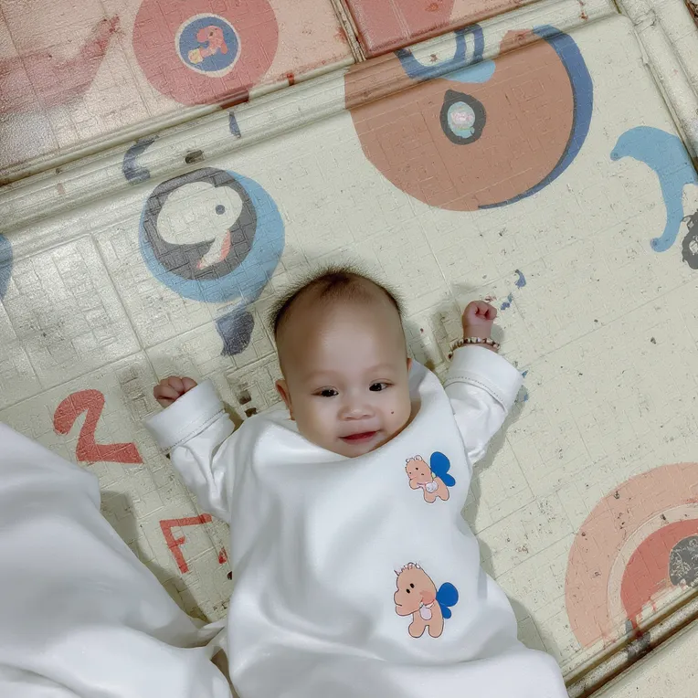 Portrait Photography,Girl,Style Boost,LoRA,FLUX.1